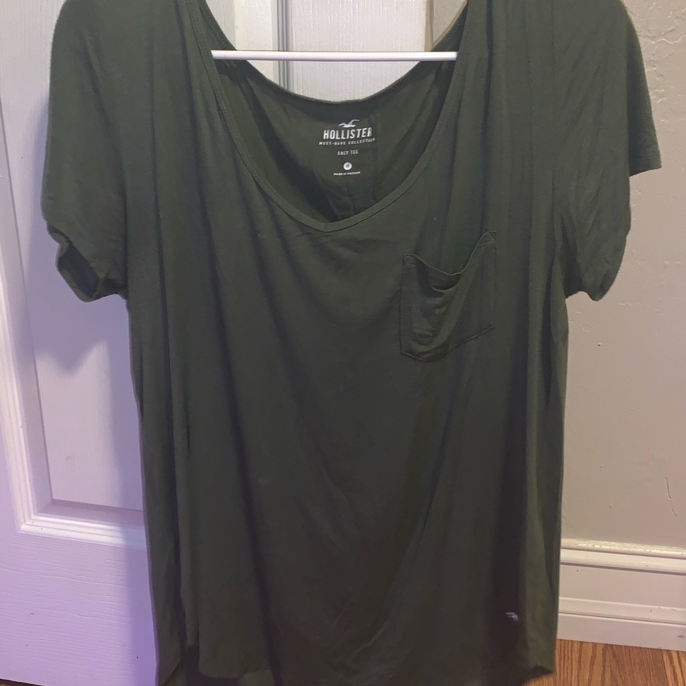 A green tee